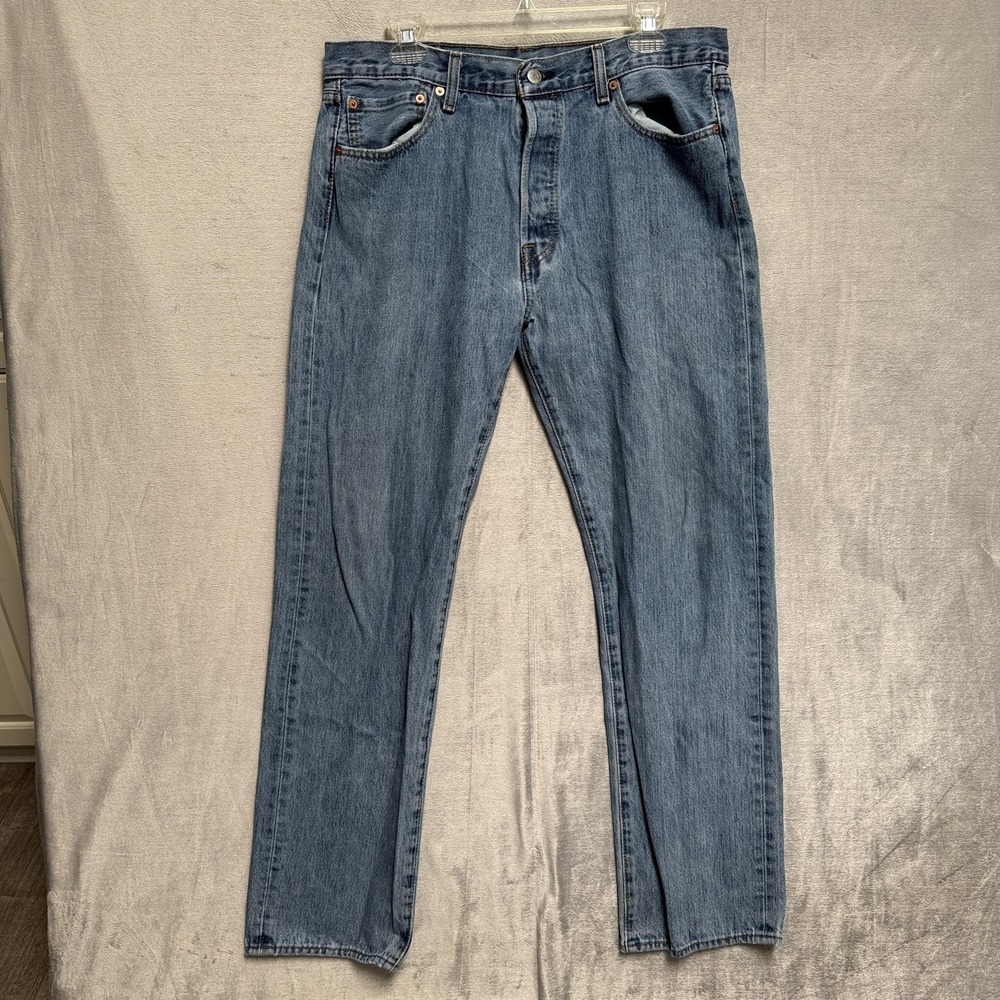 Levis 501‎ Jeans Mens 34x32 Blue Light Wash Straight Denim Cotton Pockets